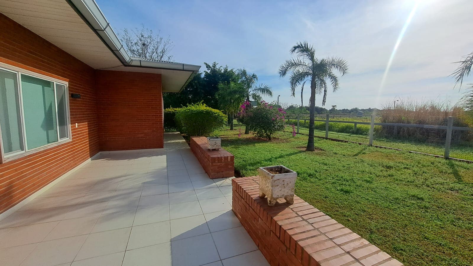 Casa 3 dorm. en alquiler en Osterwick - Gs. 5.800.000/mes